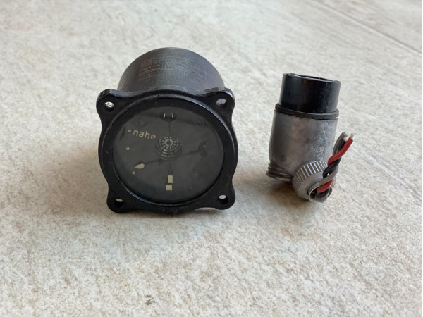 WWII German Luftwaffe AFN2 RADIO HOMING INDICATOR Ln. 27002 with the original plug and bulb