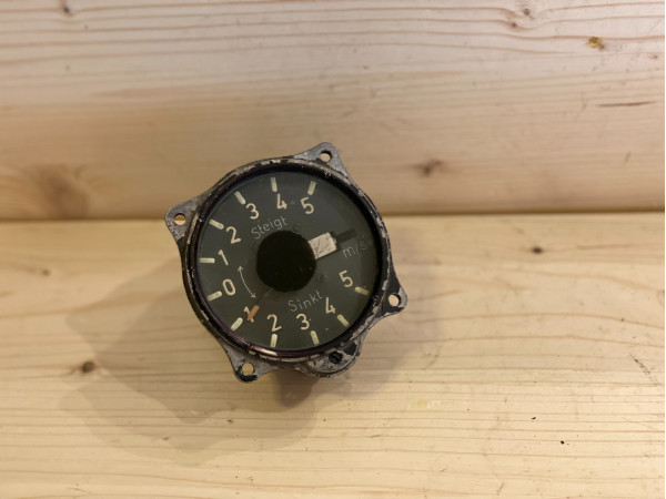 WWII German Luftwaffe Rate of Climb / Vertical Speed Indicator, 5 M/S Fl. 22379
